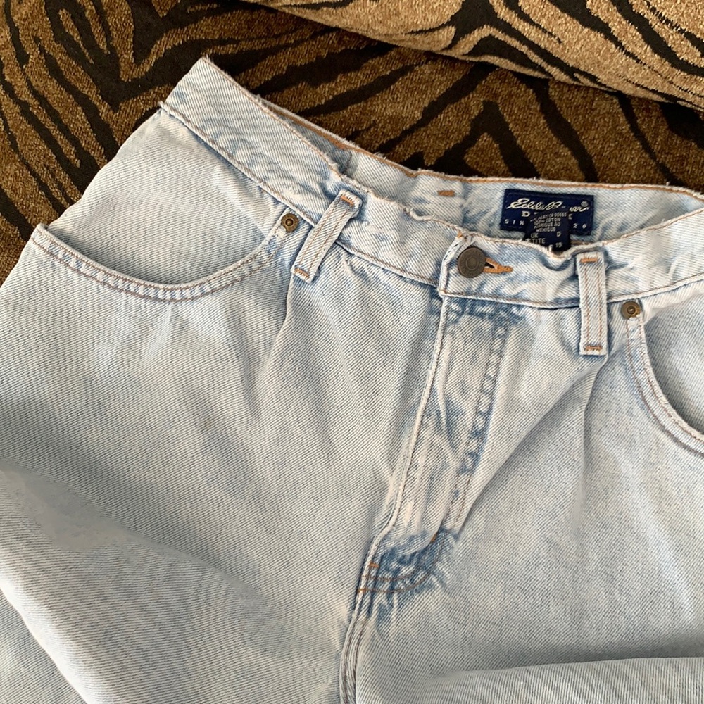 vintage lightwash mom jeans!